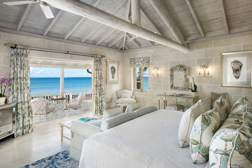 Bachelor Hall - 6-bed