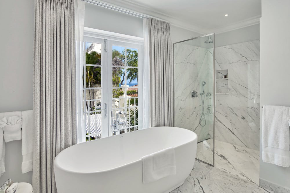 Bachelor Hall - 6-bed