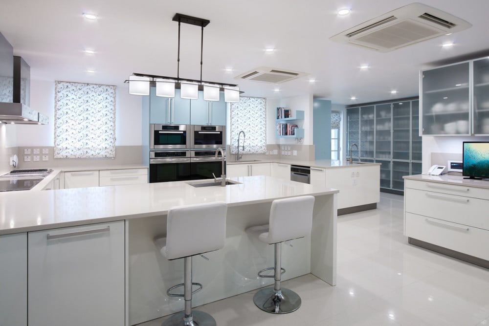 Bachelor Hall - 6-bed