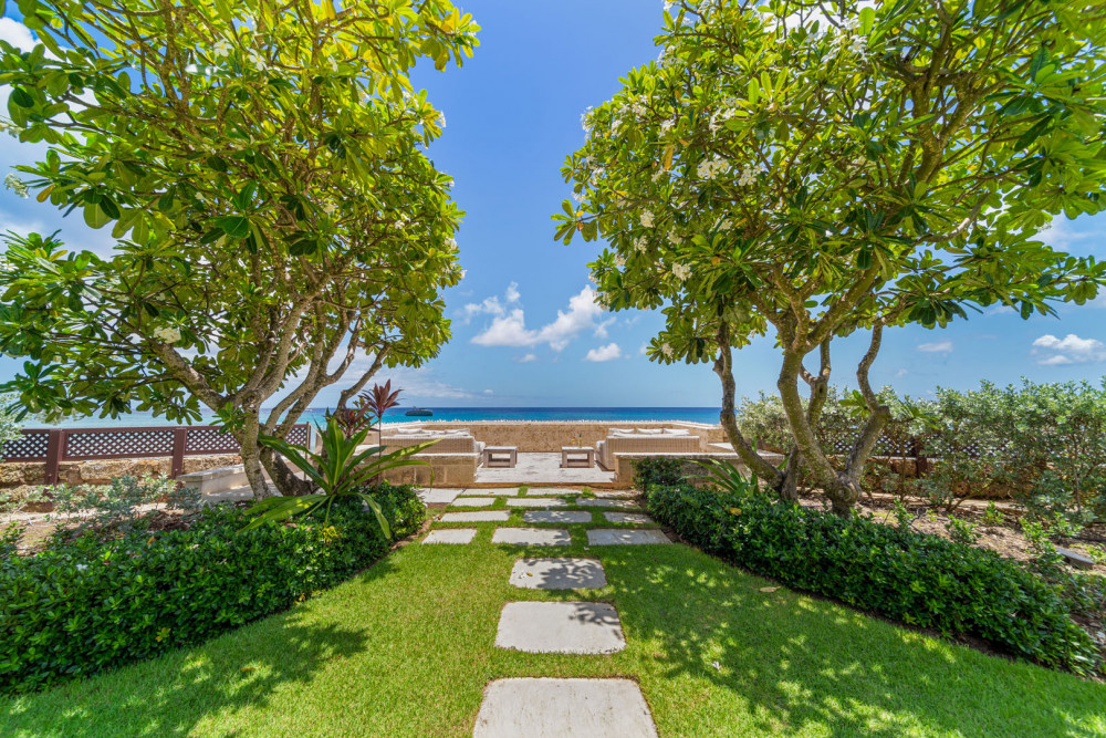 Bachelor Hall - 5-bed