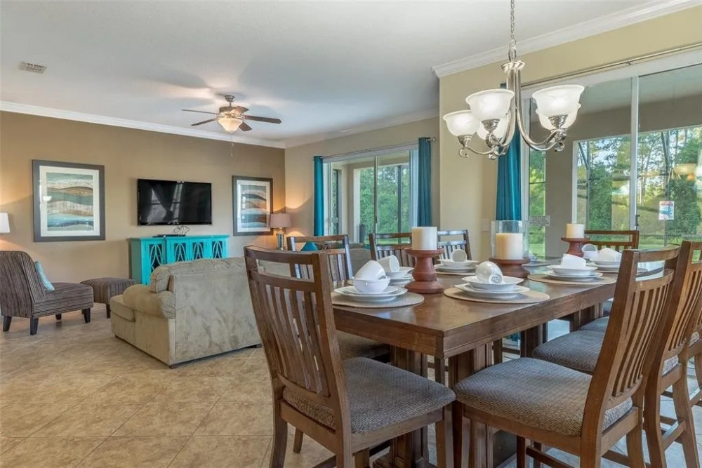 Paradise Palms Resort 123