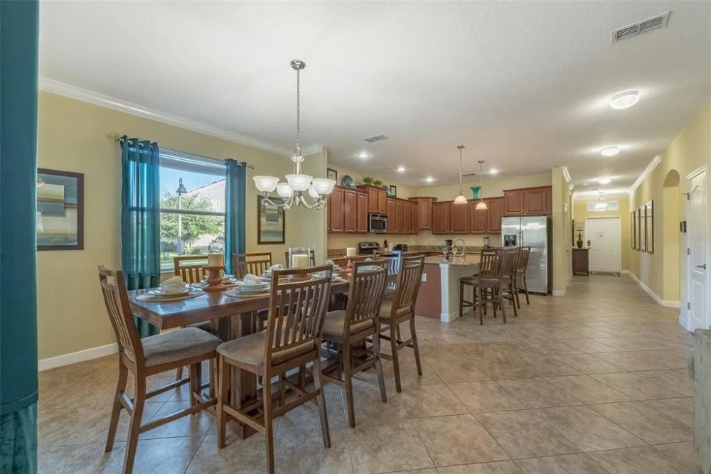 Paradise Palms Resort 123