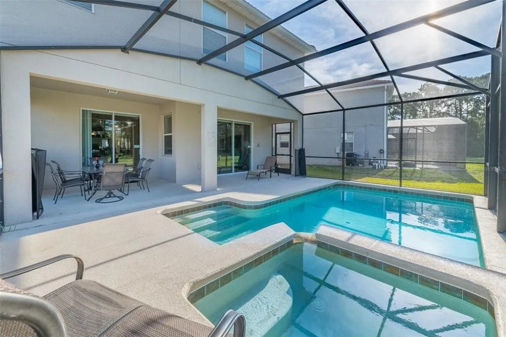 Paradise Palms Resort 123