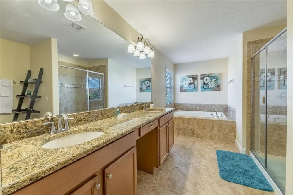 Paradise Palms Resort 123