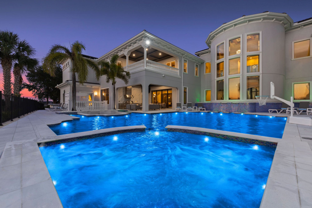 Reunion Resort 10000