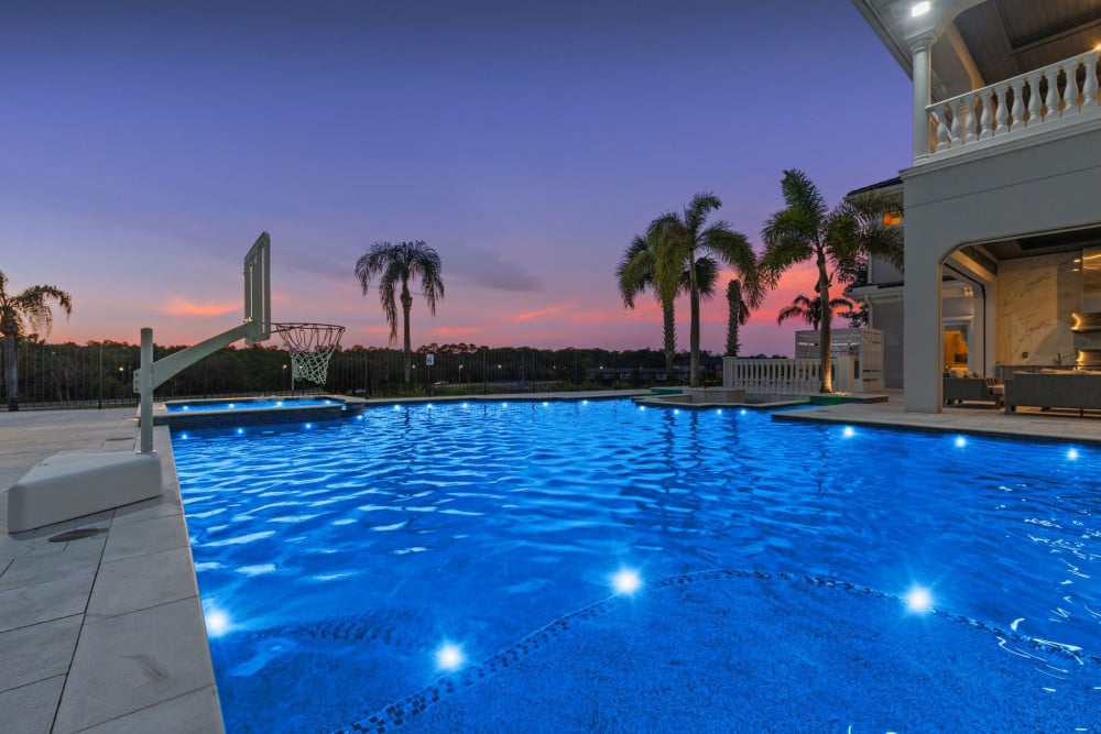 Reunion Resort 10000