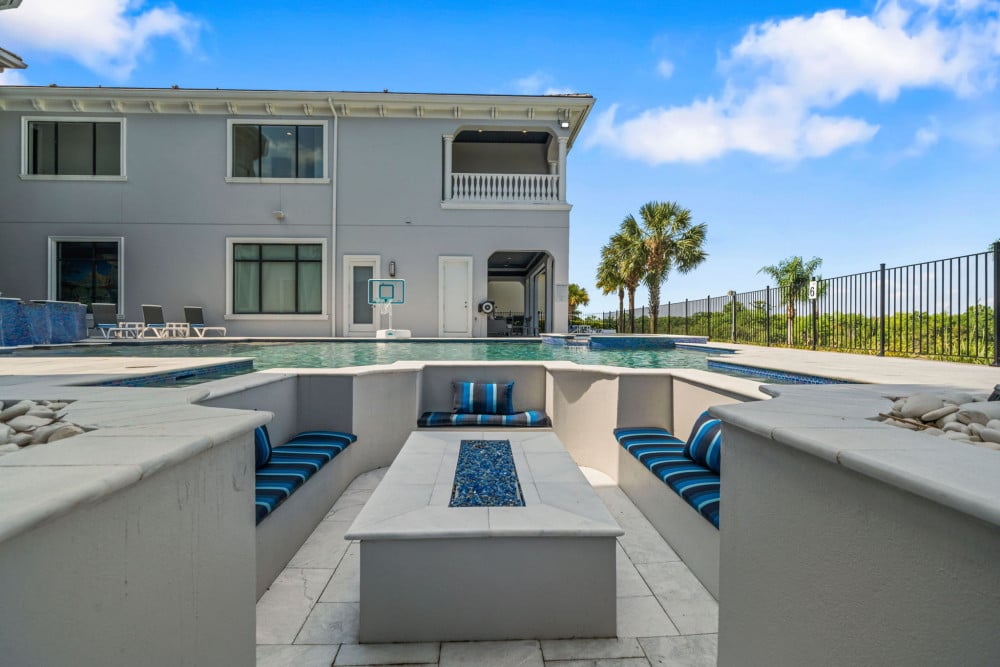 Reunion Resort 10000