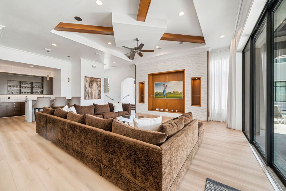 Reunion Resort 10000