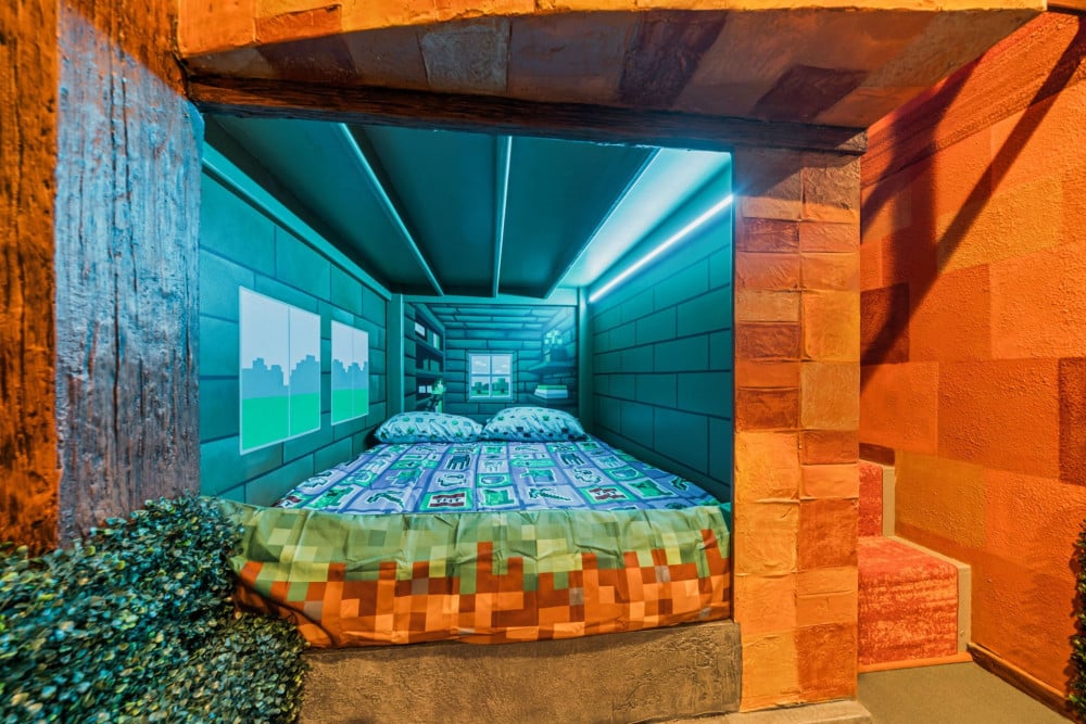 Reunion Resort 10000