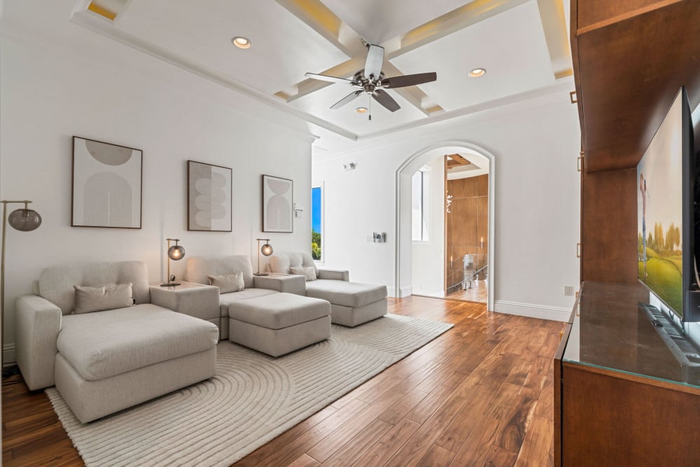 Reunion Resort 10000