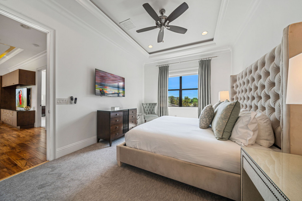 Reunion Resort 10000