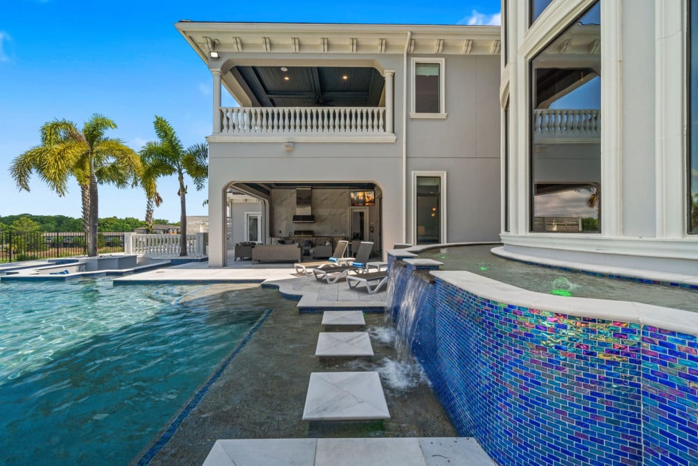 Reunion Resort 10000