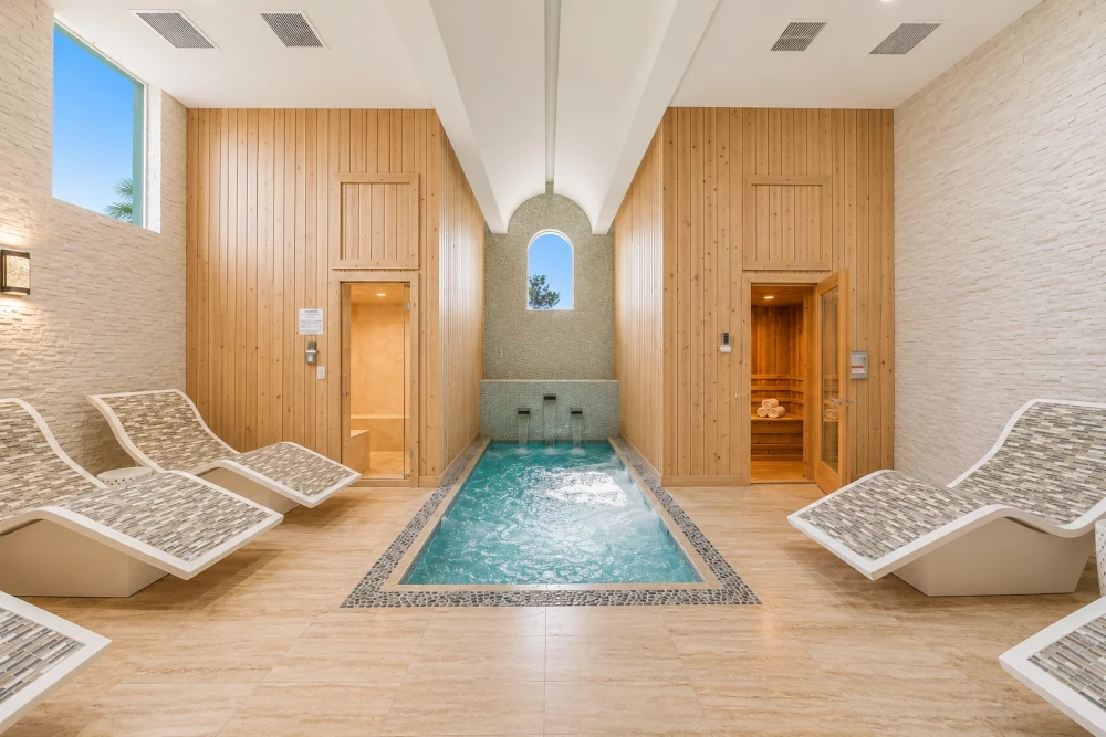 Reunion Resort 10000