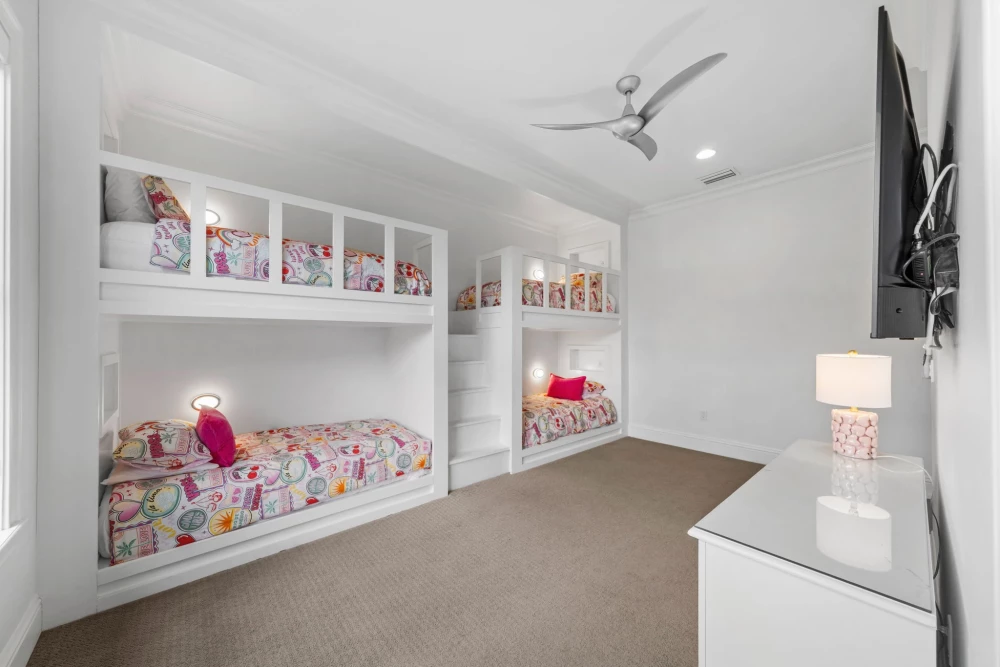 Reunion Resort 10000