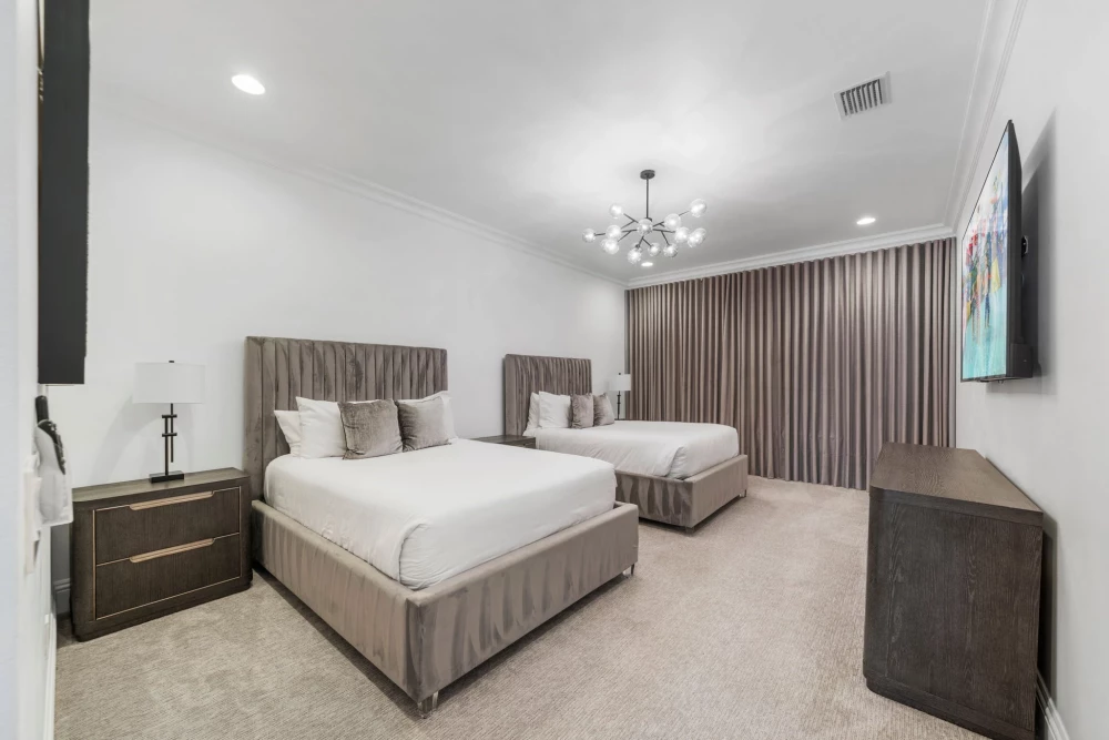 Reunion Resort 10000