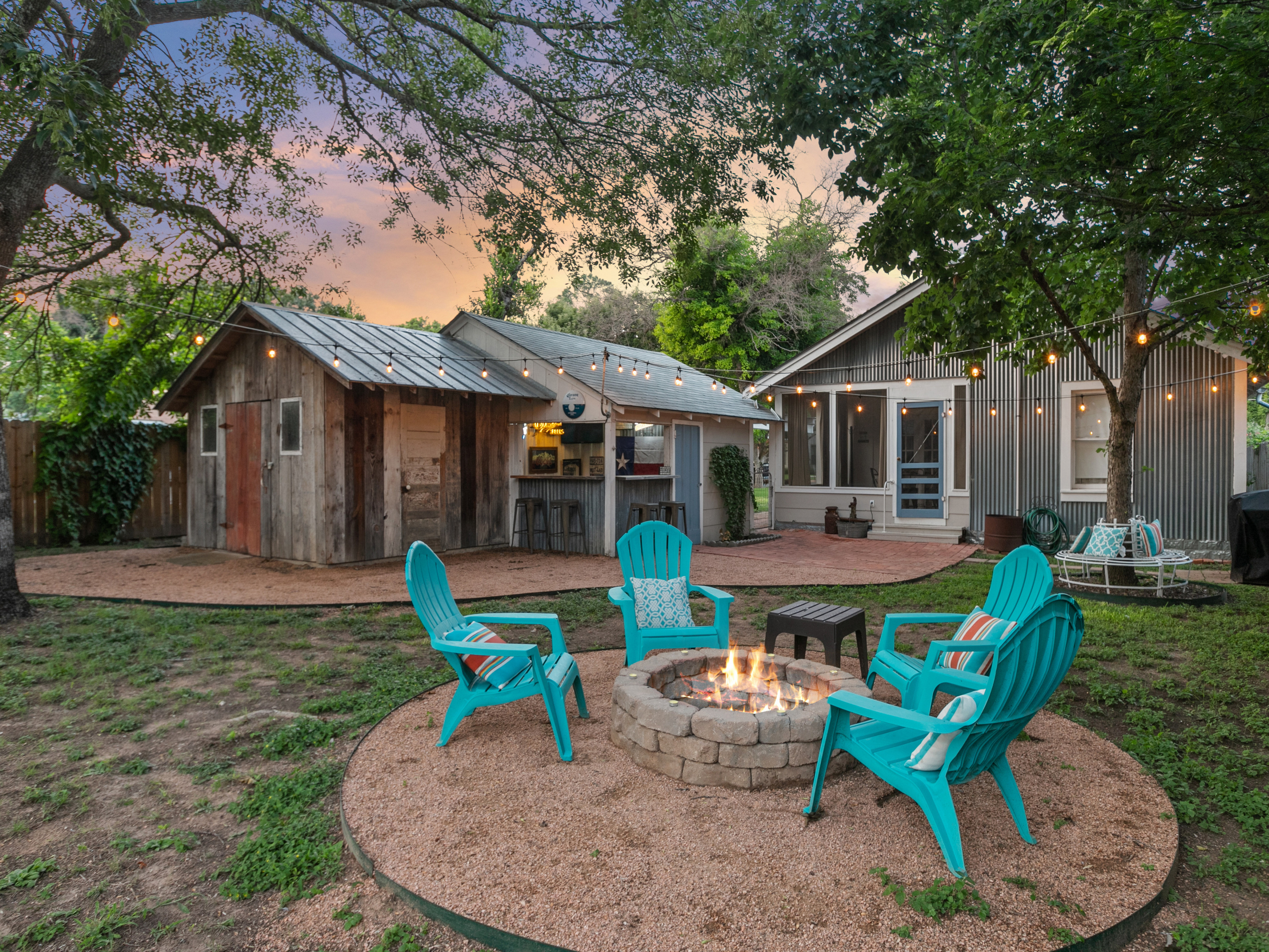 Fredericksburg 65 Cabin rentals for couples with hot tubs