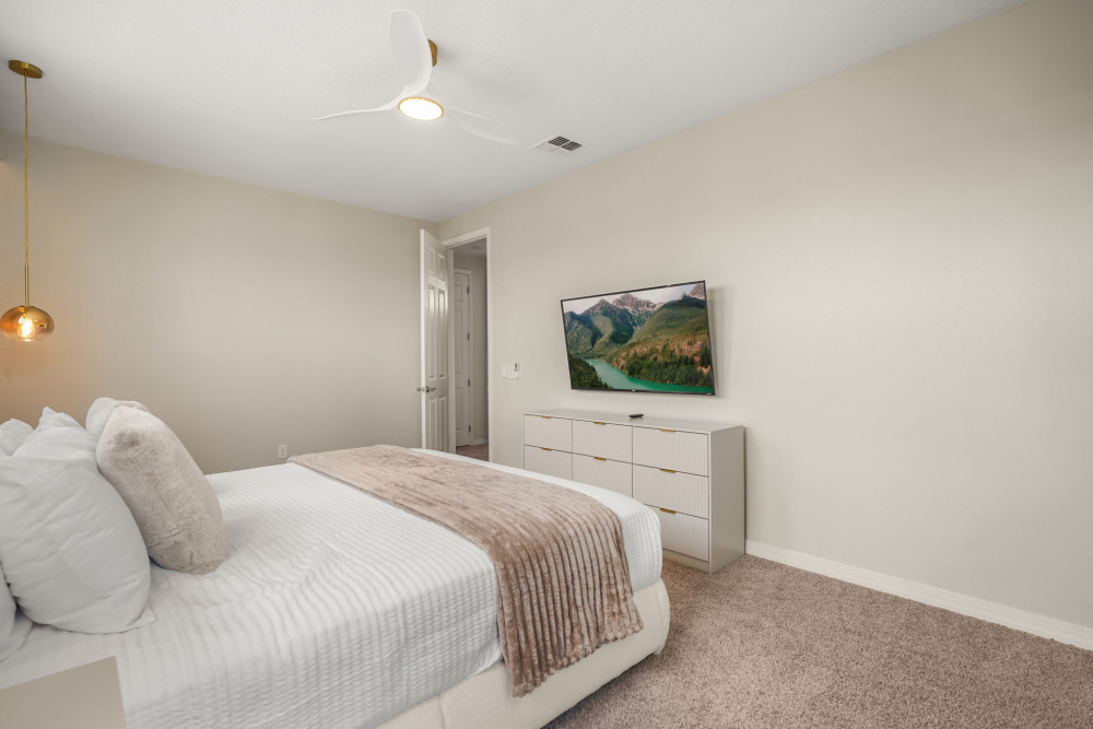 Solara Resort 372