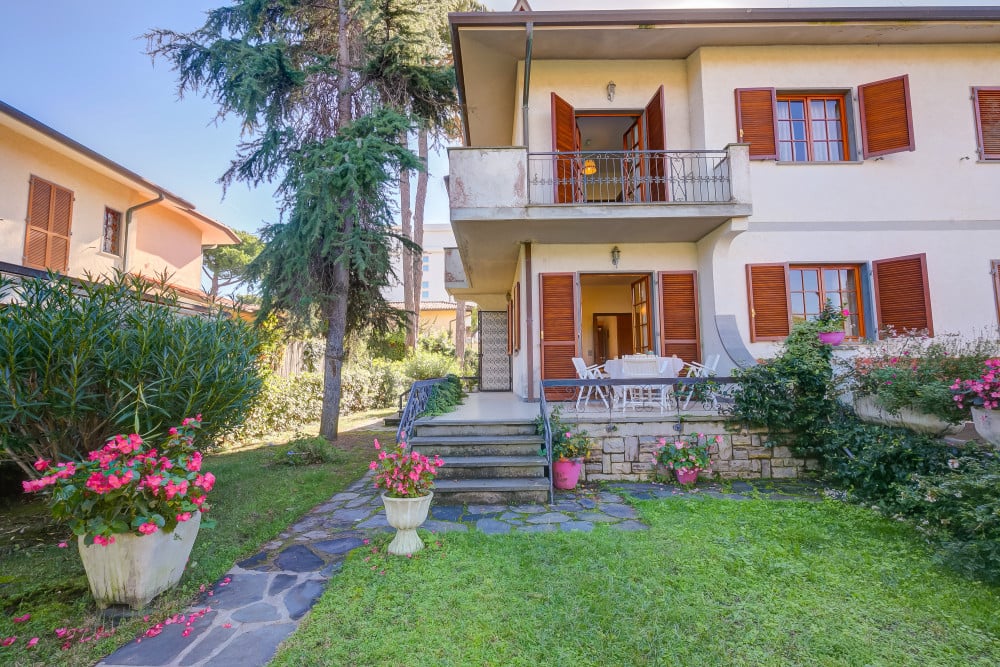 Marina di Pietrasanta 1