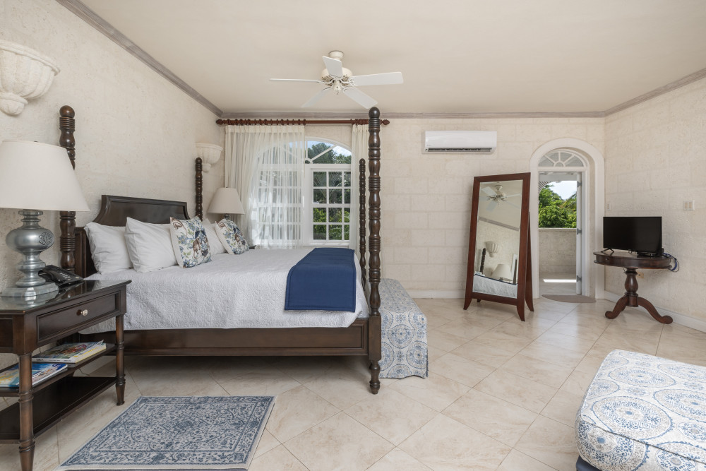 Sandy Lane - Saramanda