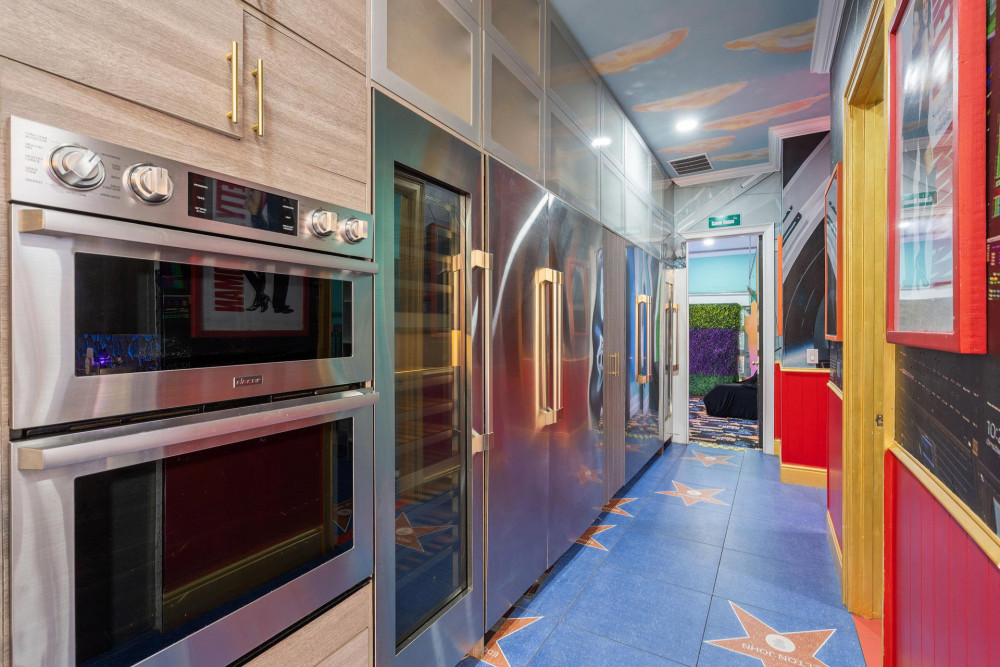 Fantasy Island Resort 1