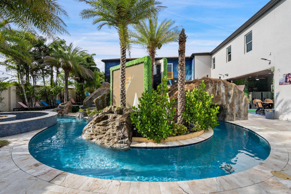 Fantasy Island Resort 1