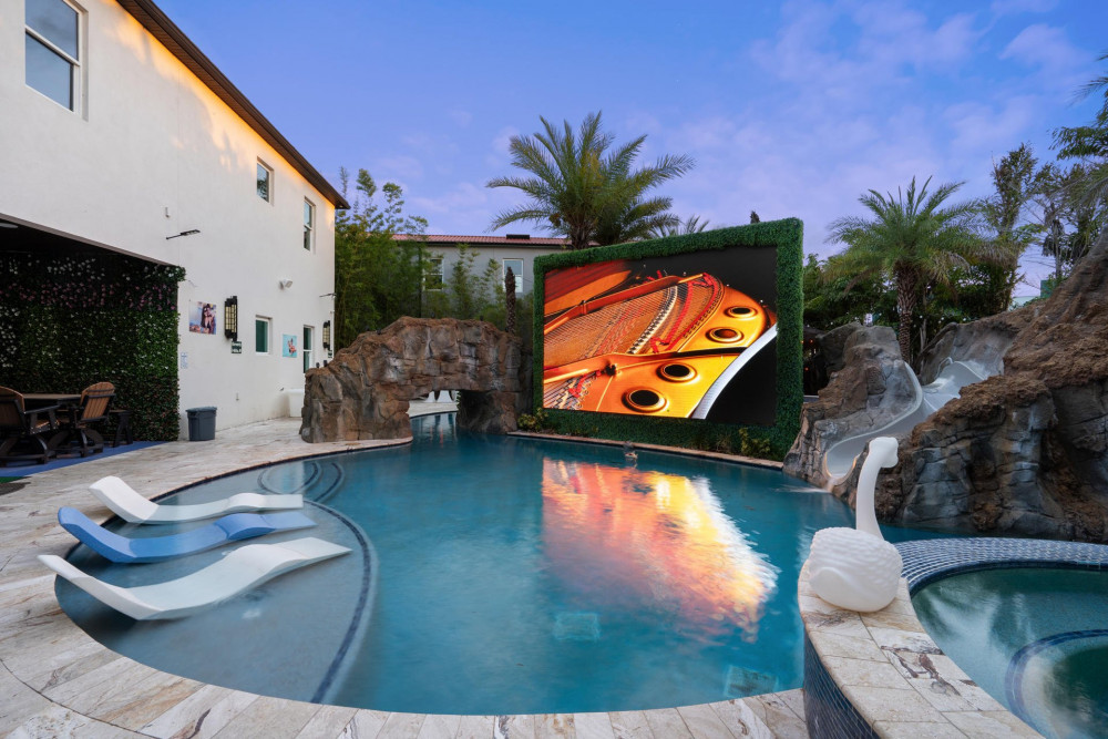 Fantasy Island Resort 1