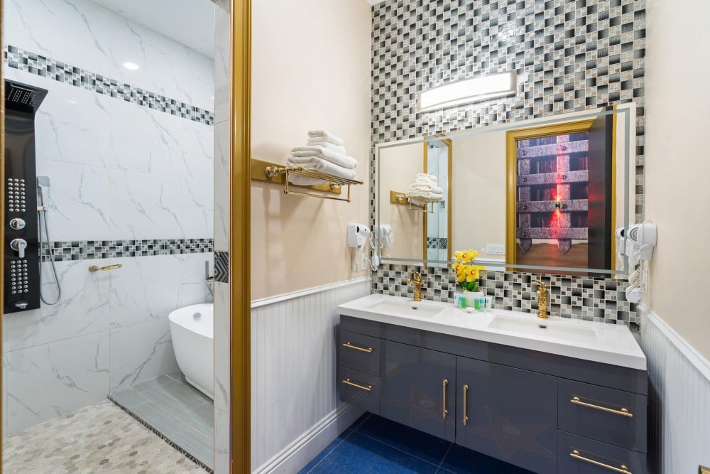 Fantasy Island Resort 1