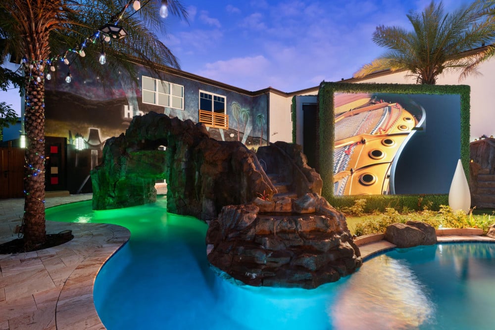 Fantasy Island Resort 1