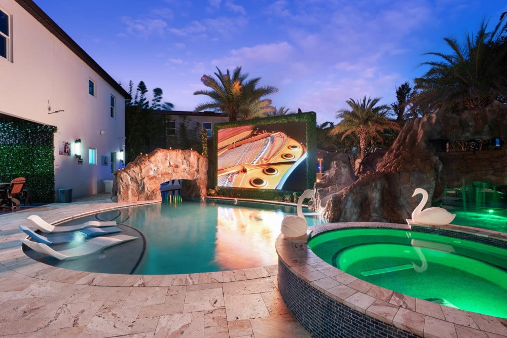 Fantasy Island Resort 1