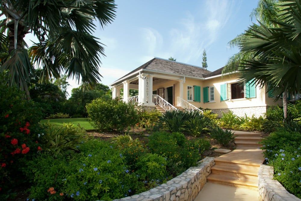 Kenyan Sunset Golf Villa in Rose Hall