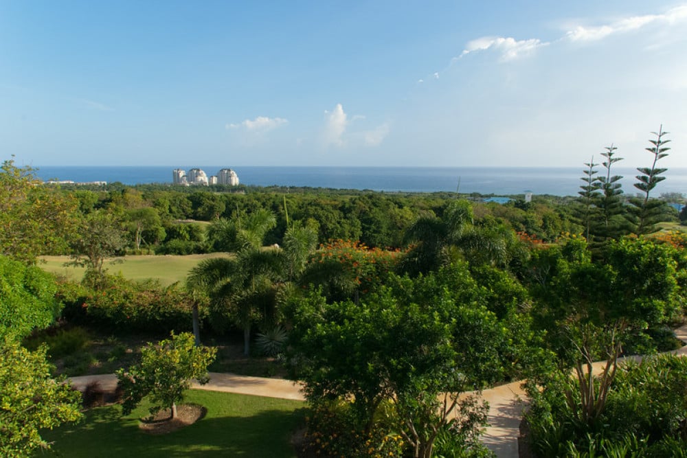 Kenyan Sunset Golf Villa in Rose Hall