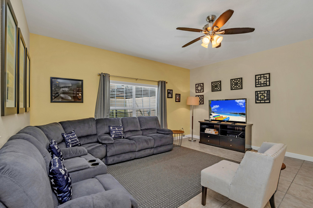 Paradise Palms Resort 270
