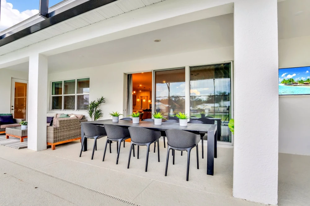 Veranda Palms 111