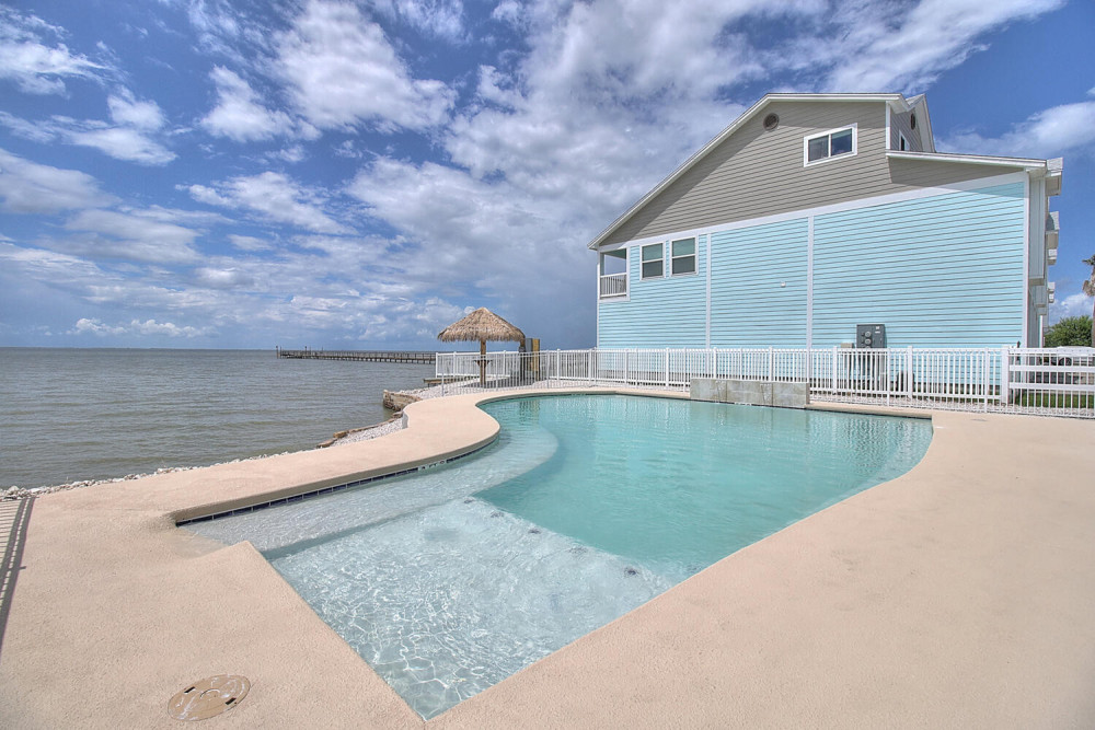 Rockport 27