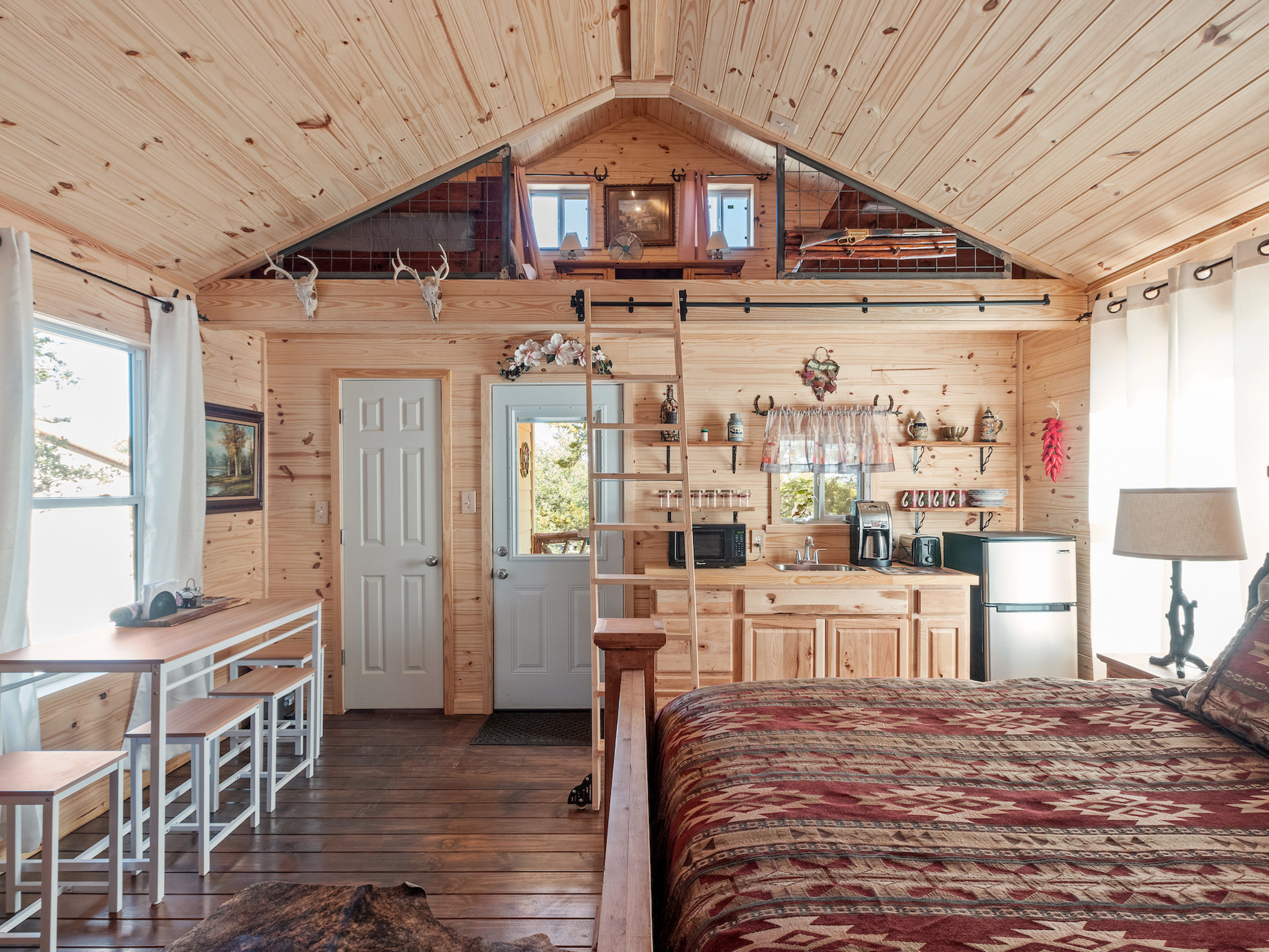 Blanco 2 tiny home vacation rentals in Texas