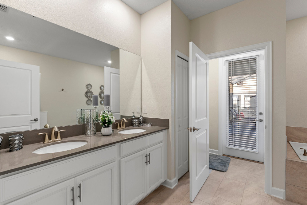 Storey Lake Resort 711