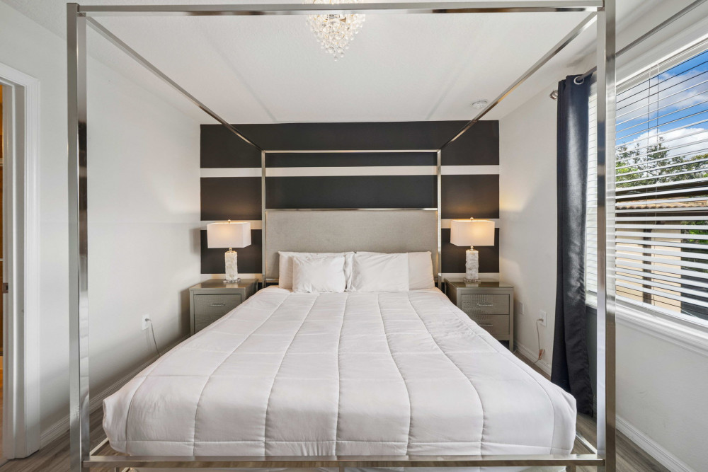 Windsor at Westside 1155