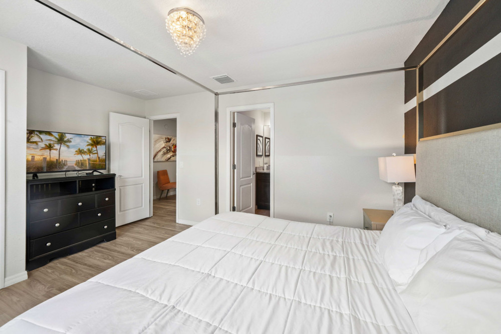 Windsor at Westside 1155