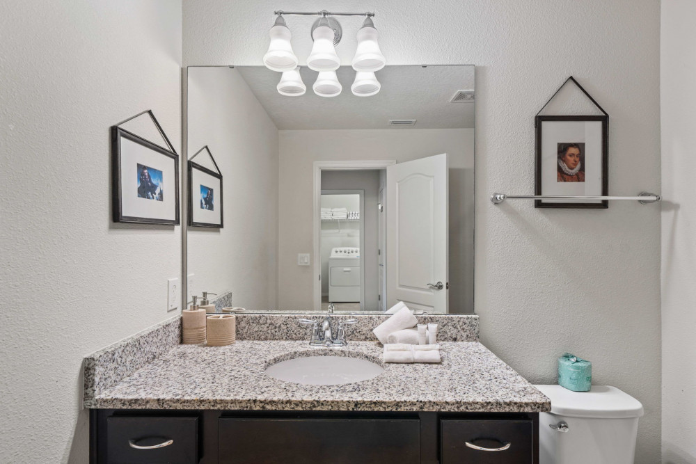 Windsor at Westside 1155