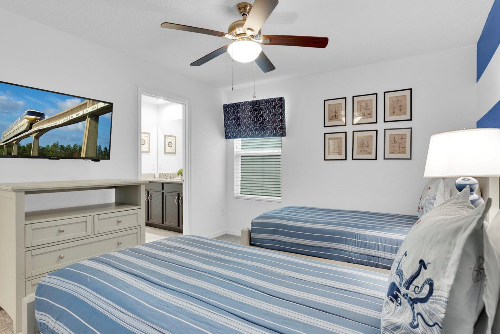 Solara Resort 386