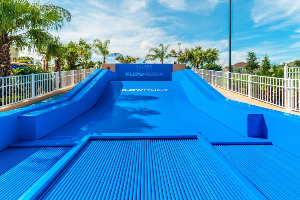 Solara Resort 386