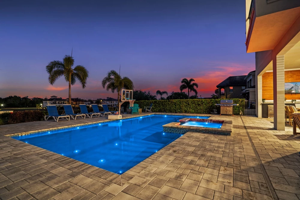 Reunion Resort 14000