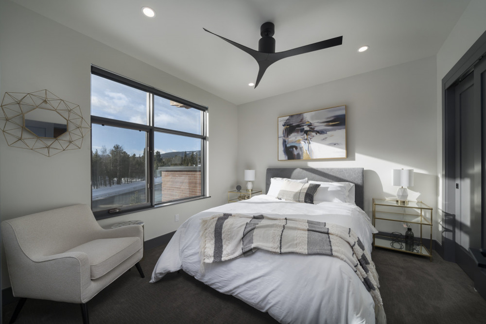 Breckenridge 76