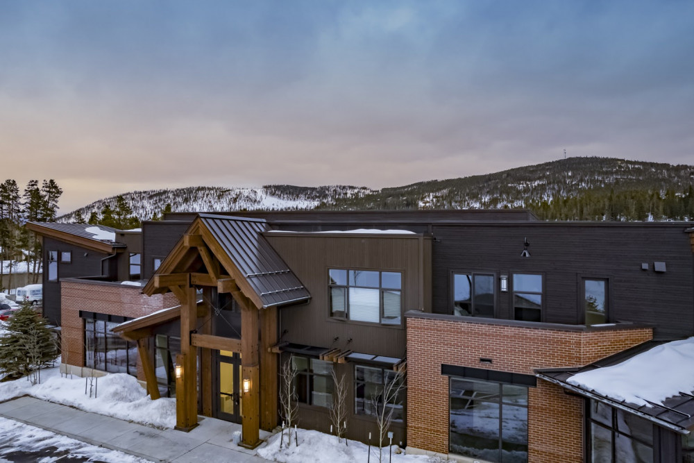 Breckenridge 76