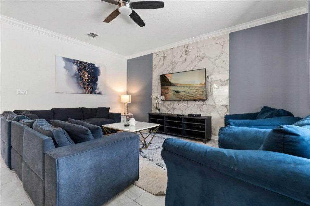 Storey Lake Resort 933