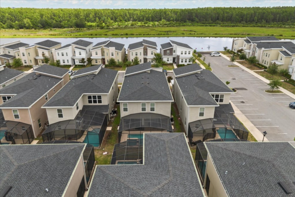 Storey Lake Resort 933