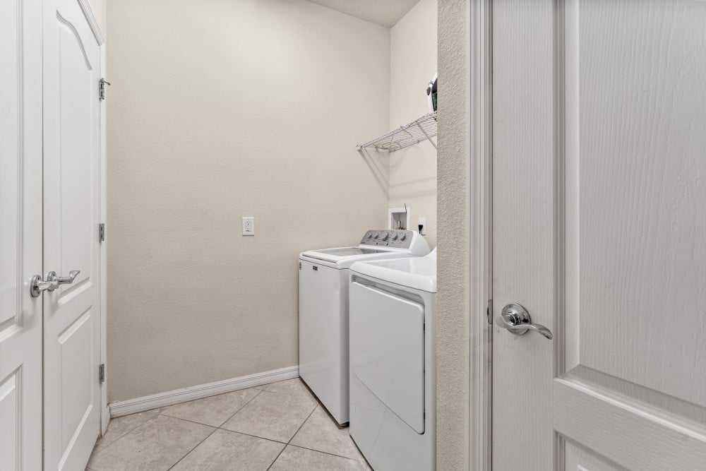 Windsor at Westside 1164