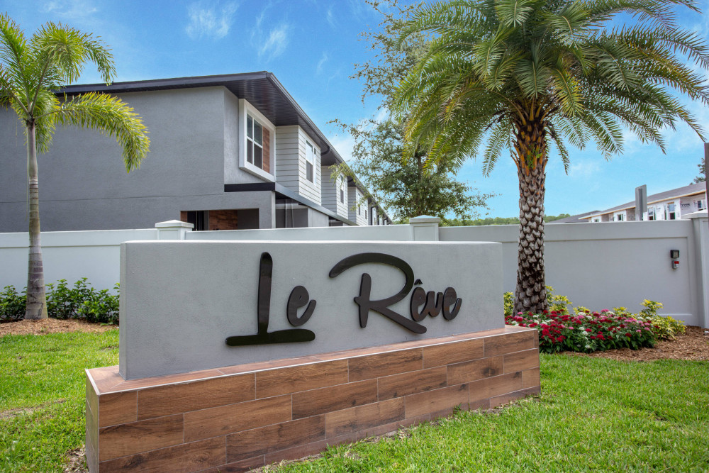 Le Reve Resort 13
