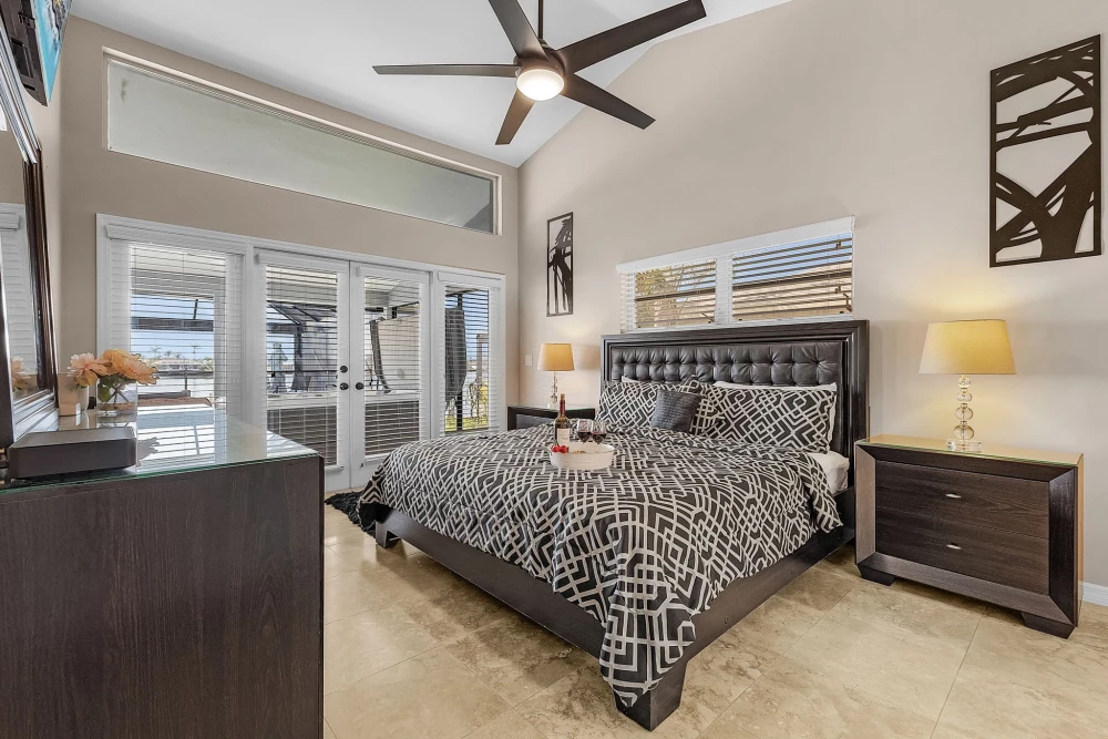 Cape Coral 527