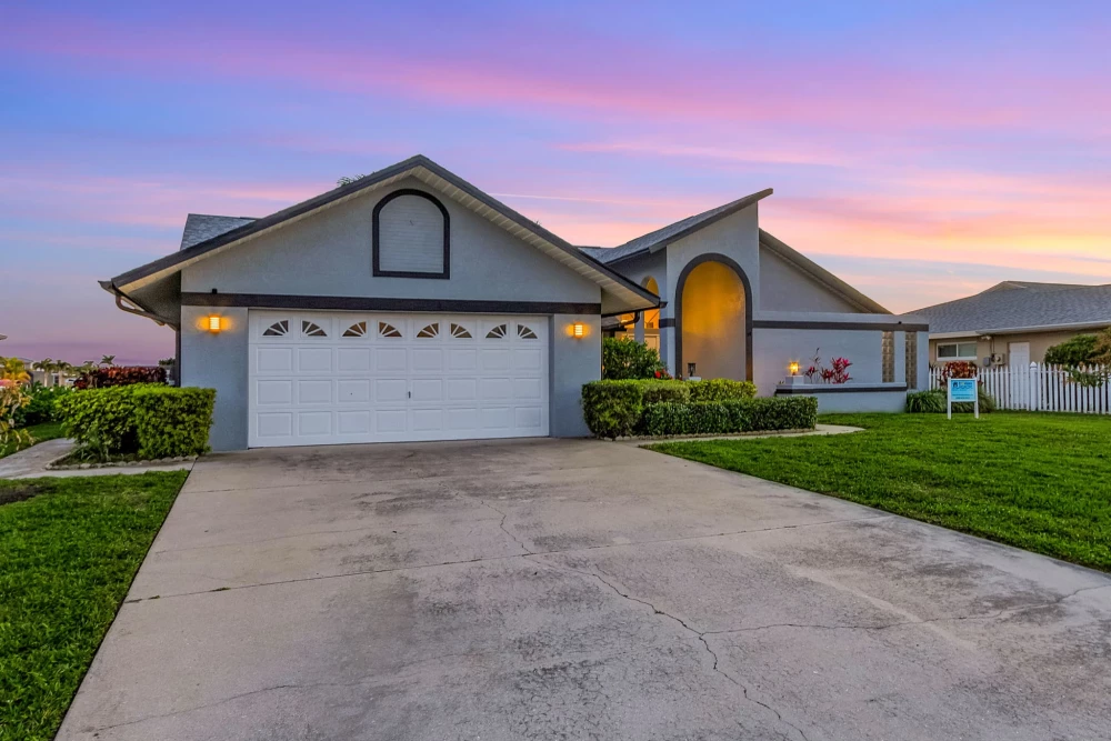 Cape Coral 527